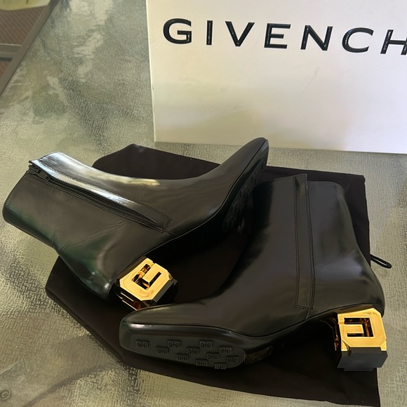 Givenchy G Cube Ankle Boots - Picture 9 of 14